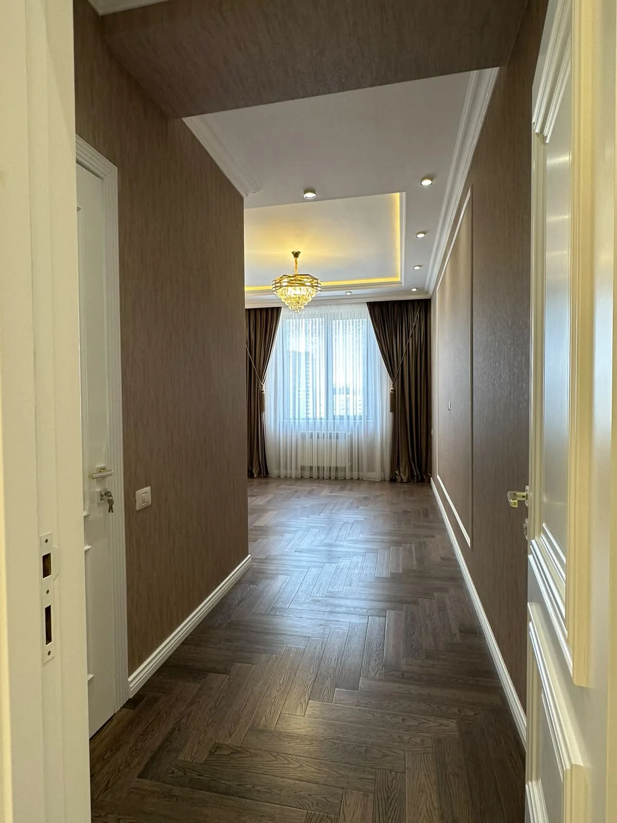 Satılır 4 otaqlı Mənzil 160 m² Xətai r.