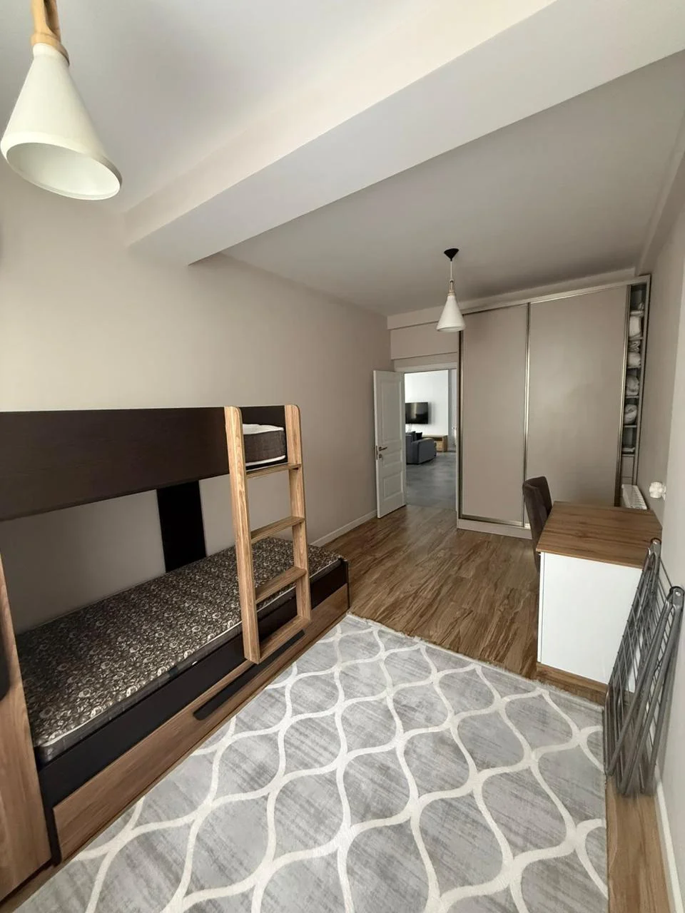 Kirayə 3 otaqlı Mənzil 100 m² Səbail r. – şəkil 7