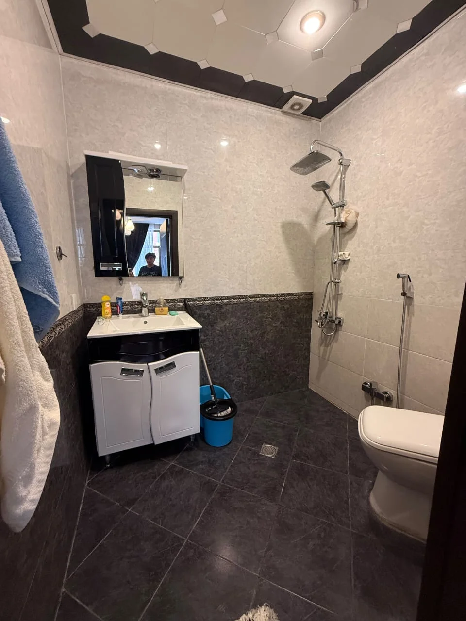 Kirayə 3 otaqlı Mənzil 130 m² Nərimanov r.