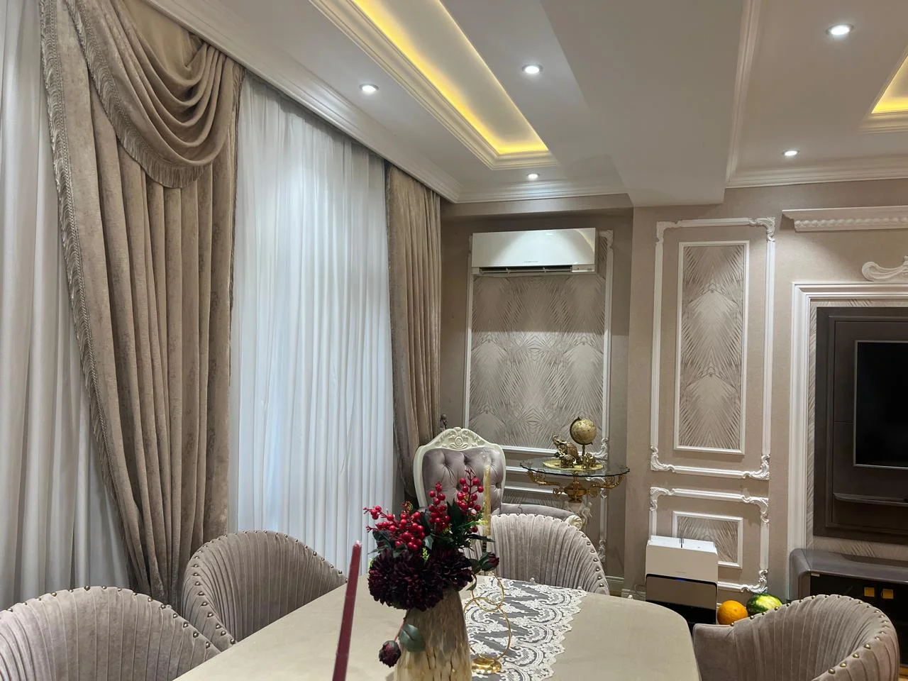 Satılır 4 otaqlı Mənzil 4 m² Nəsimi r.
