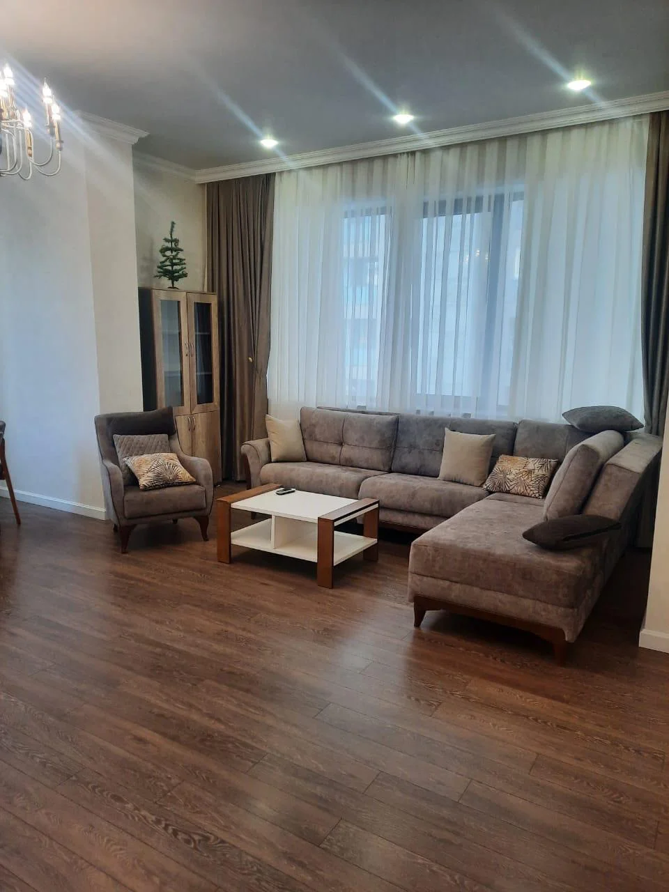 For rent 3-room Apartment 122 m² Yasamal dist. – şəkil 1