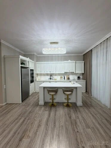 Kirayə 4 otaqlı Mənzil 160 m² Xətai r. Ağ şəhər q. – şəkil 6