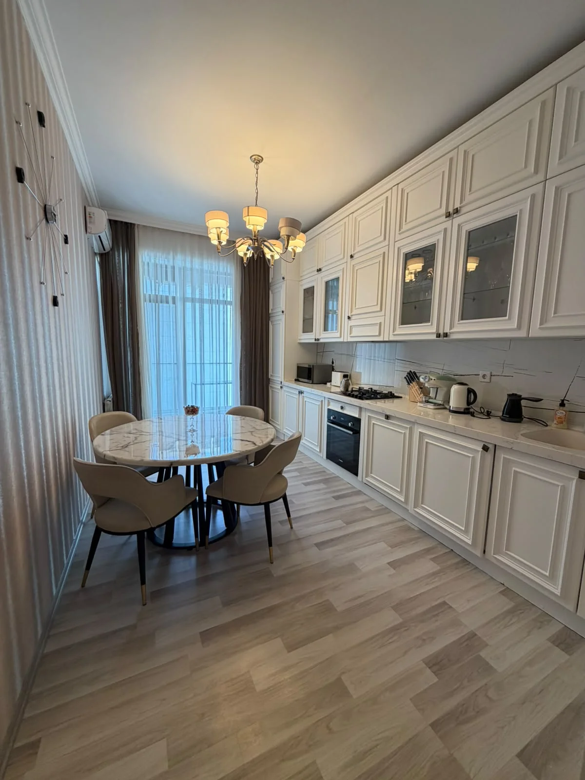 Kirayə 3 otaqlı Mənzil 115 m² Nəsimi r. – şəkil 2