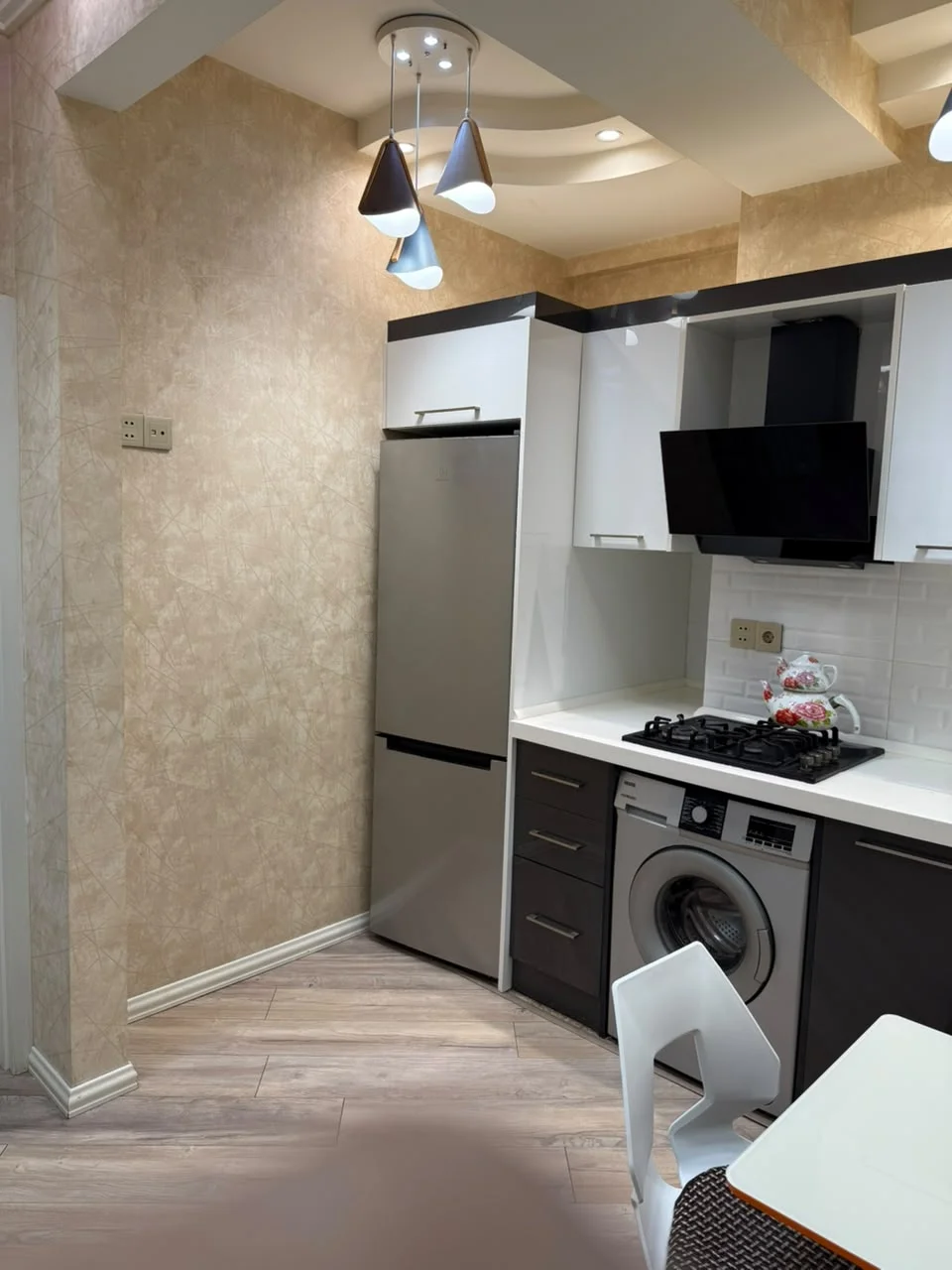 Kirayə 2 otaqlı Mənzil 65 m² Binəqədi r.