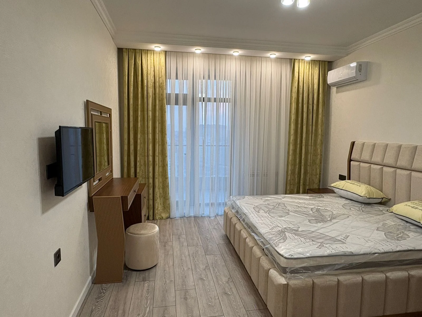 Kirayə 3 otaqlı Mənzil 146 m² Bakı – şəkil 13
