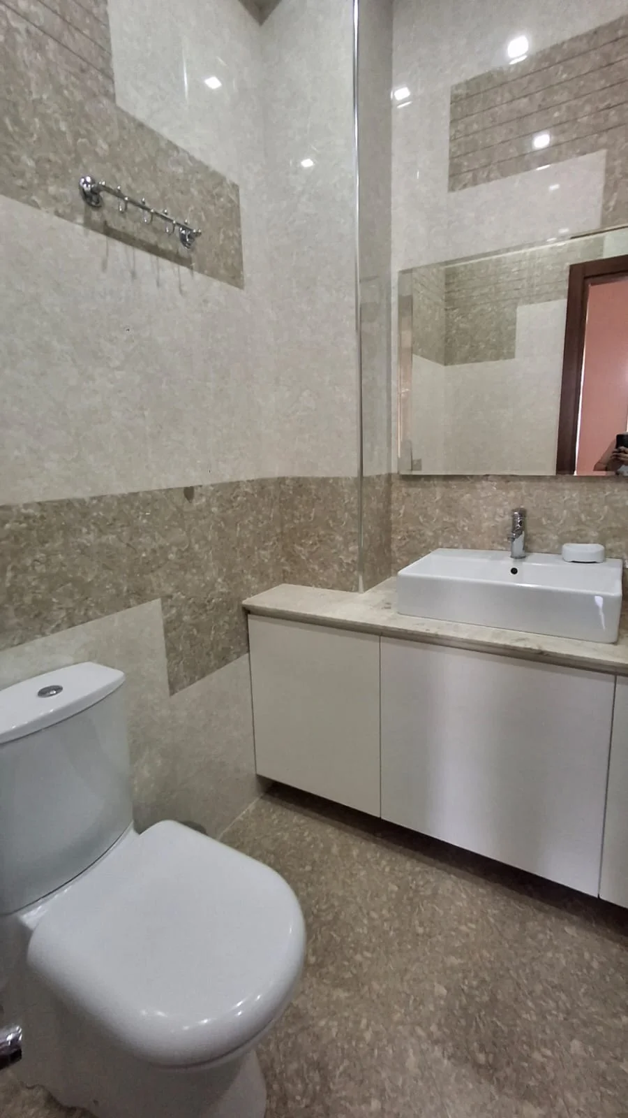 Kirayə 4 otaqlı Mənzil 200 m² Yasamal r. – şəkil 6