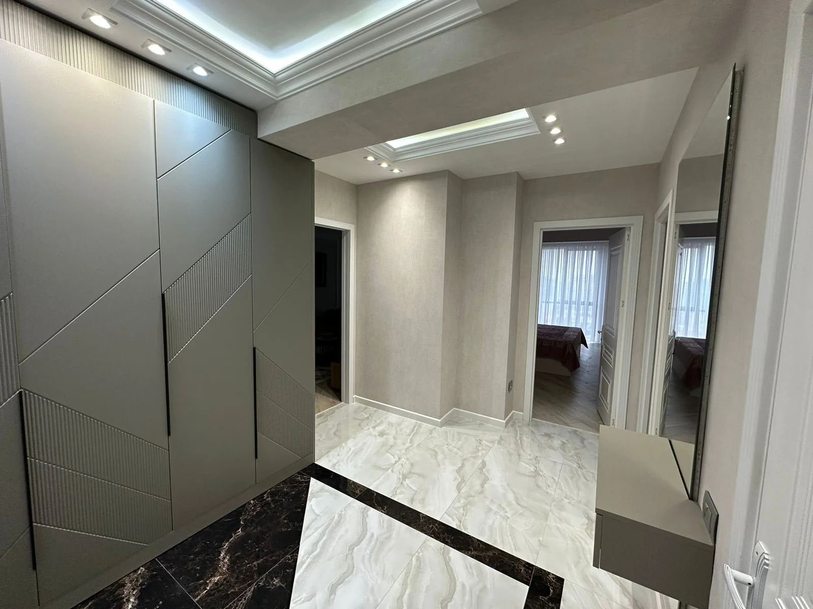 Kirayə 3 otaqlı Mənzil 101 m² Yasamal r. Nizami m. – şəkil 19