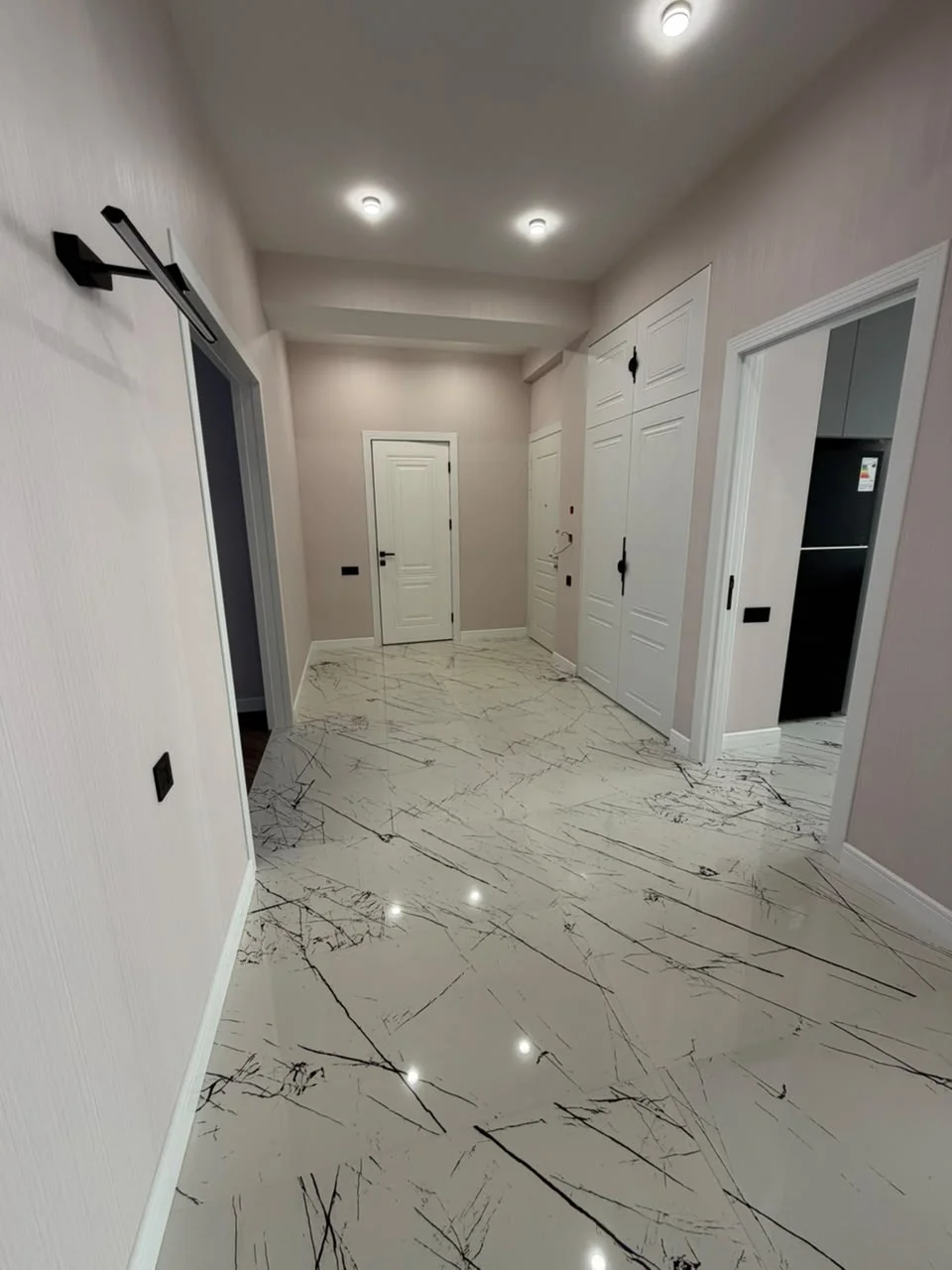 Kirayə 3 otaqlı Mənzil 158 m² Xətai r.