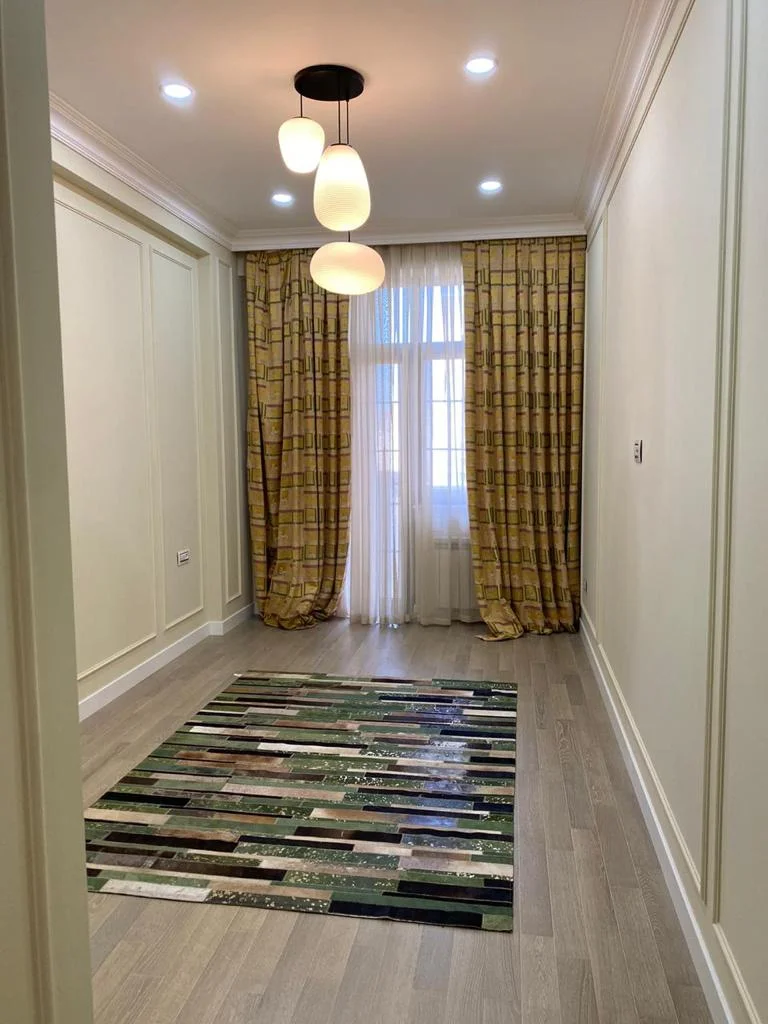 Kirayə 3 otaqlı Mənzil 160 m² Yasamal r. Elmlər Akademiyası m. – şəkil 19