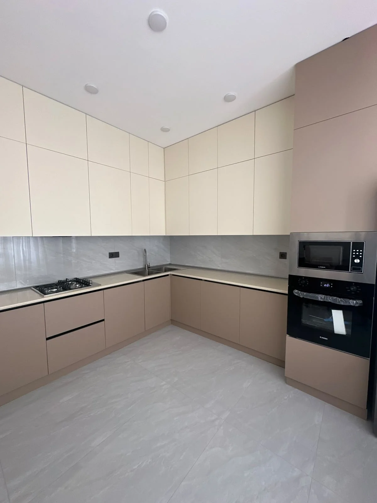 Kirayə 2 otaqlı Mənzil 112 m² Binəqədi r.