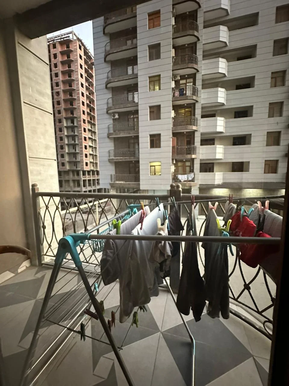 Kirayə 3 otaqlı Mənzil 80 m² Yasamal r. Yeni Yasamal q. İnşaatçılar m. – şəkil 10