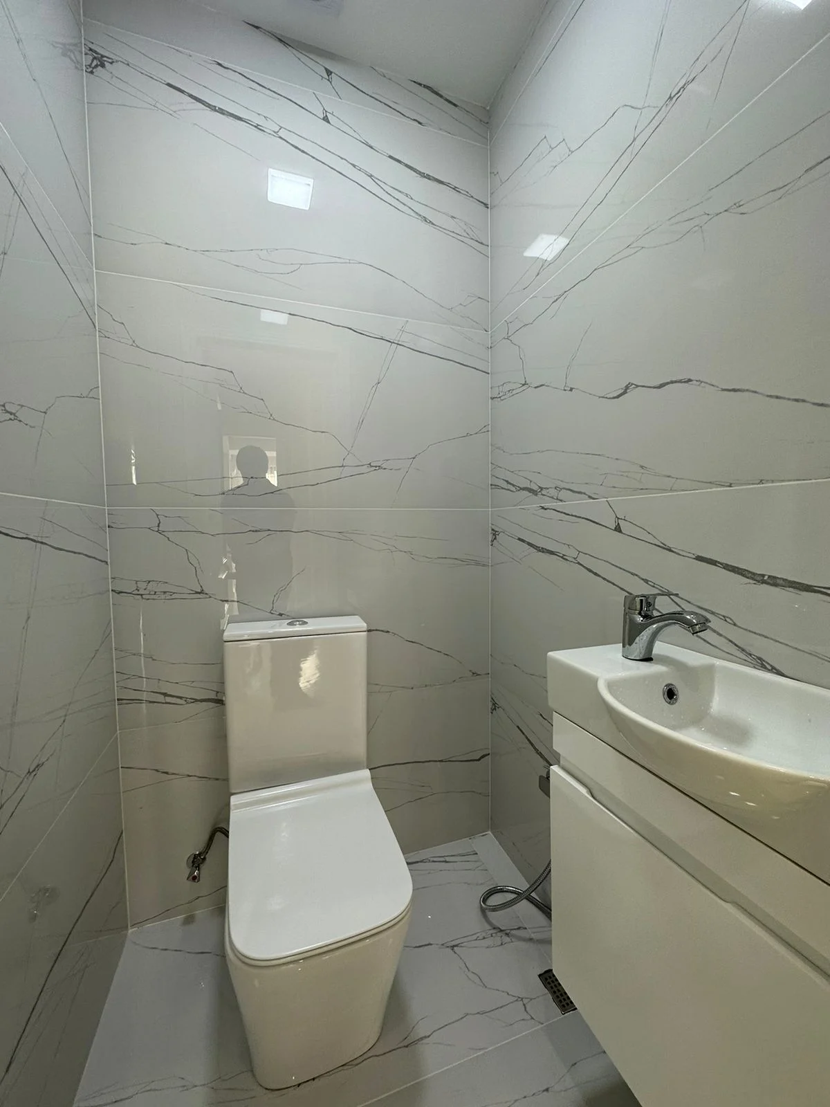 Kirayə 3 otaqlı Mənzil 130 m² Nərimanov r. – şəkil 12