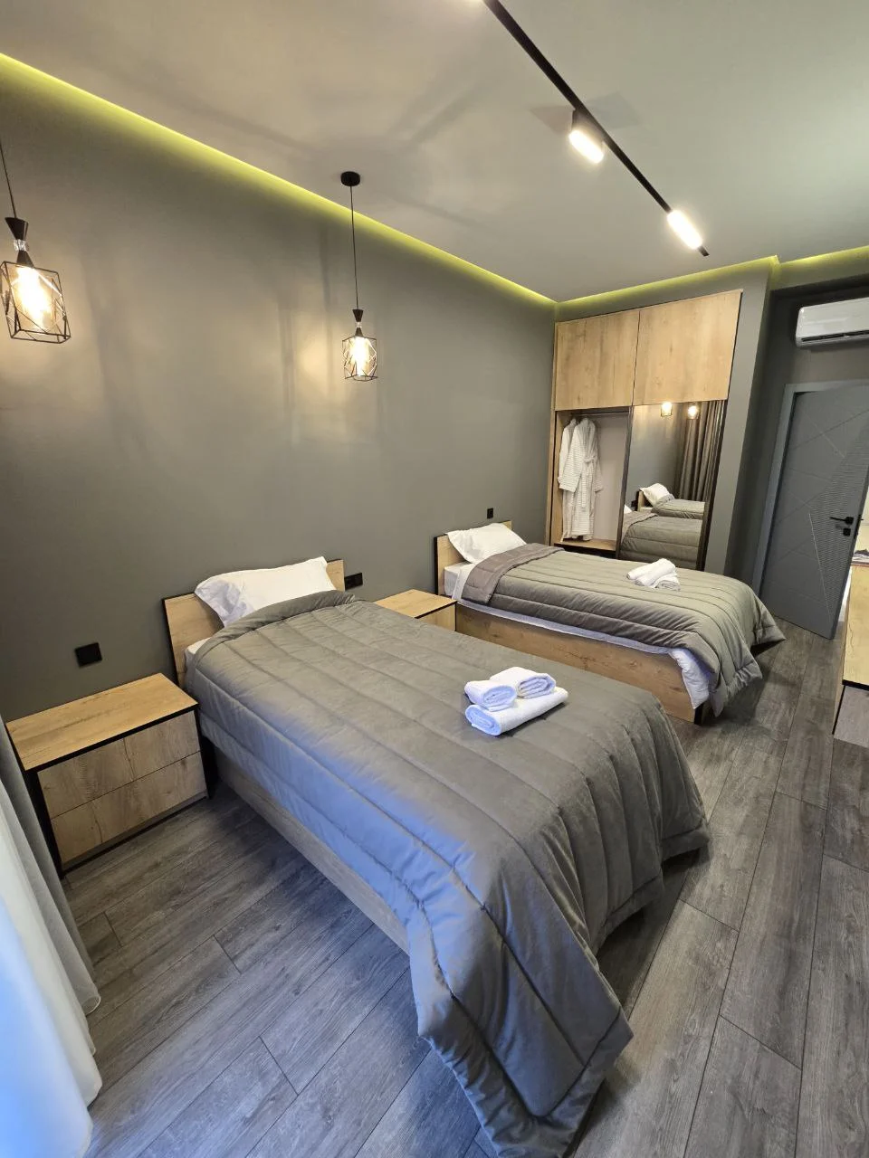 Kirayə 3 otaqlı Mənzil 100 m² Xətai r.