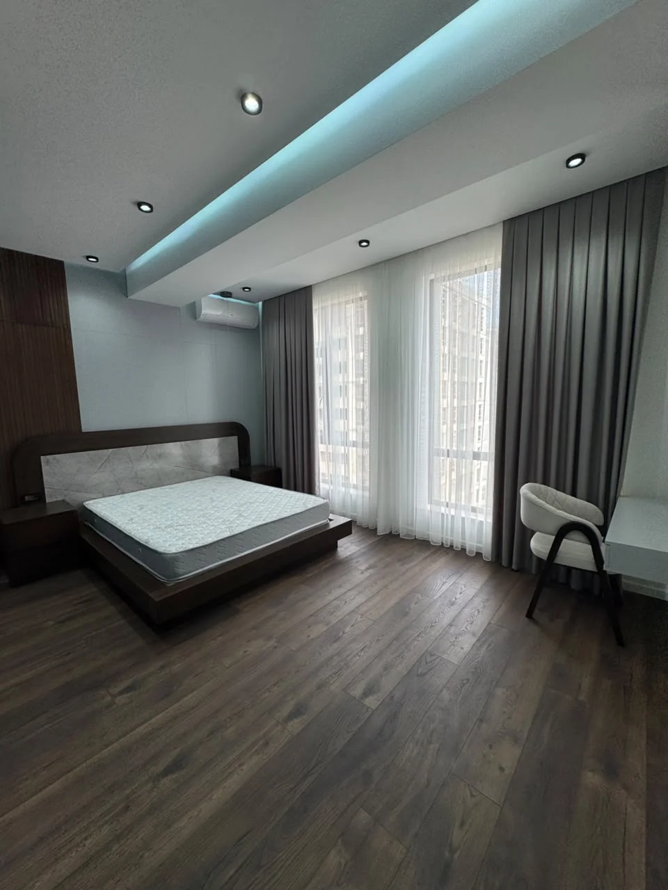 Kirayə 3 otaqlı Mənzil 110 m² Nərimanov r.