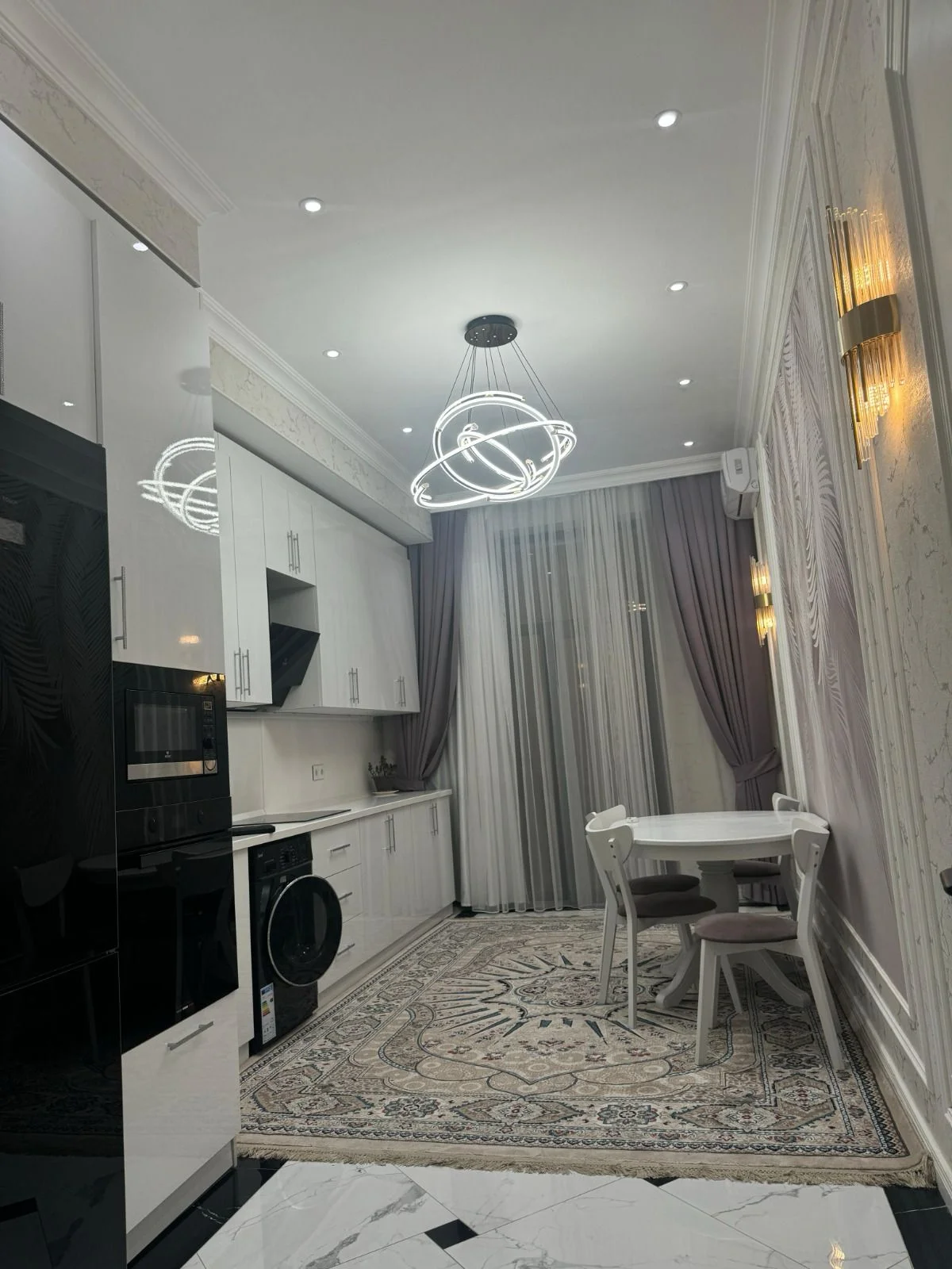 Kirayə 3 otaqlı Mənzil 125 m² Nəsimi r.