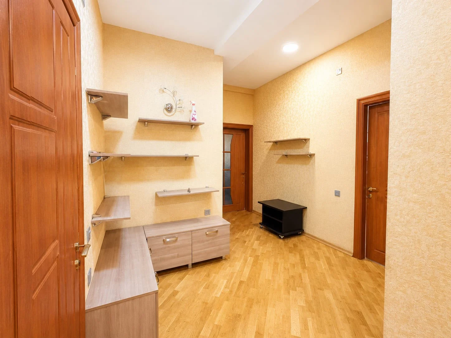 Kirayə 3 otaqlı Mənzil 145 m² Yasamal r.