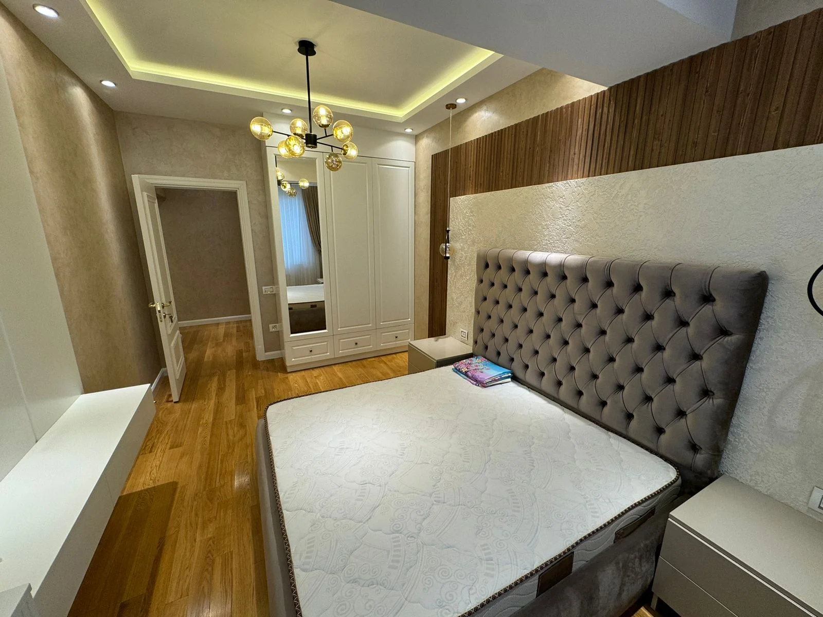 Kirayə 3 otaqlı Mənzil 110 m² Nərimanov r.