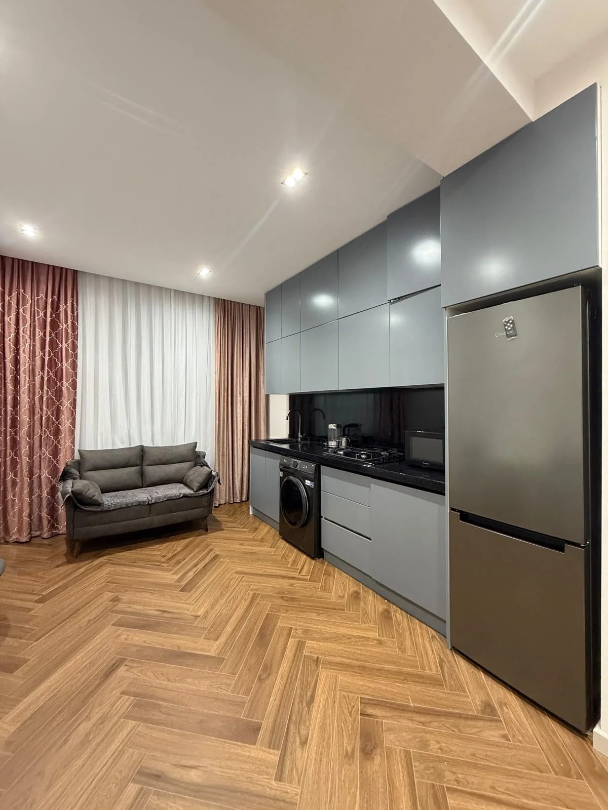 Kirayə 2 otaqlı Mənzil 55 m² Yasamal r. 20 Yanvar m. – şəkil 1