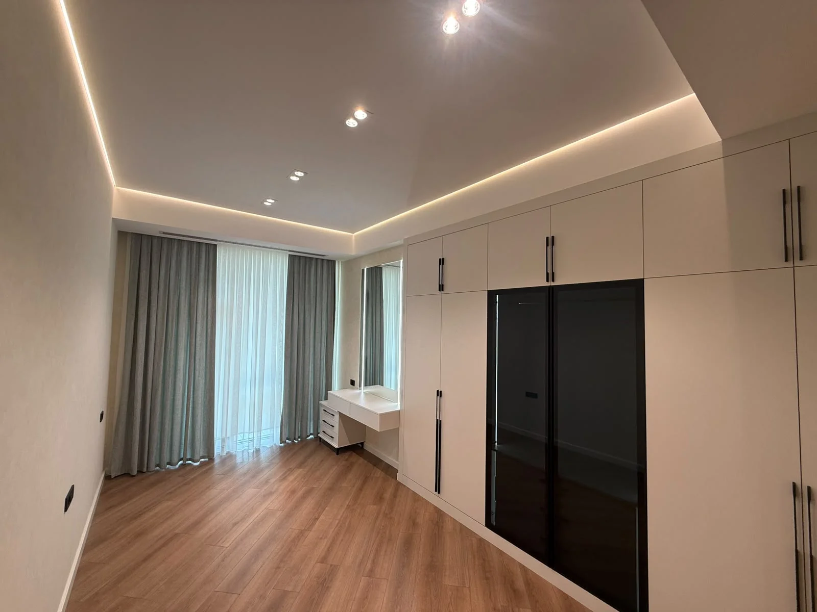 Satılır 3 otaqlı Mənzil 148 m² Yasamal r. – şəkil 13