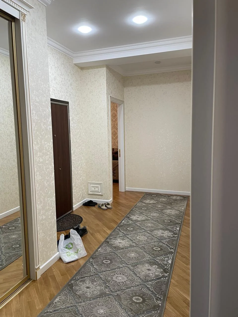 Kirayə 3 otaqlı Mənzil 126 m² Xətai r. Ağ şəhər q. – şəkil 6