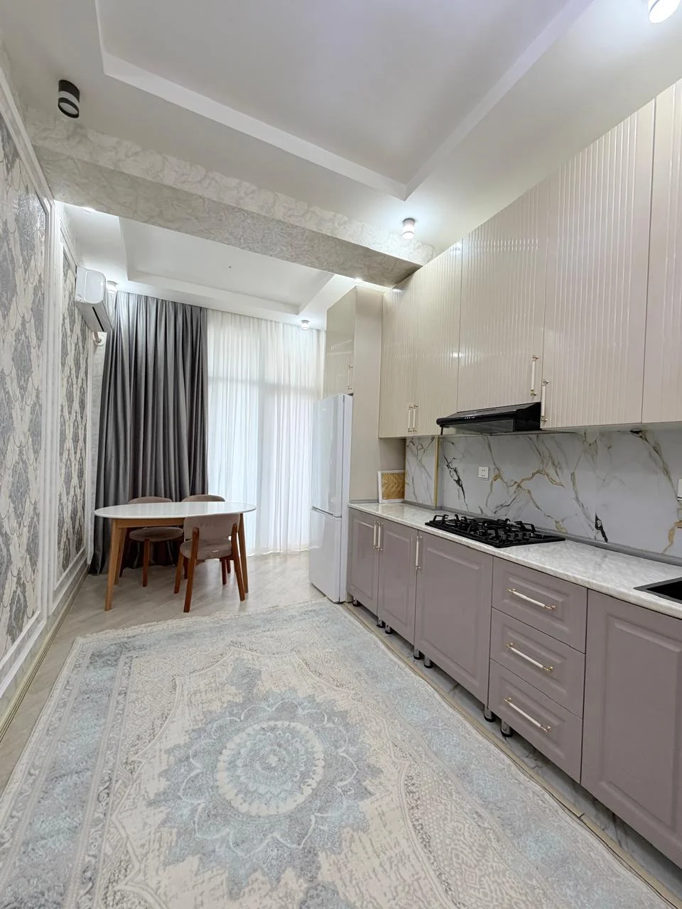 Kirayə 3 otaqlı Mənzil 135 m² Nəsimi r. 20 Yanvar m. – şəkil 3