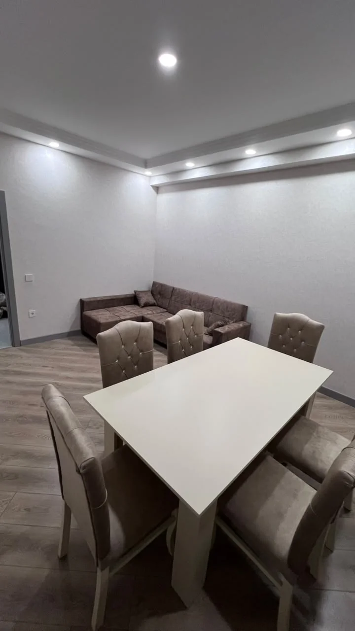 Kirayə 2 otaqlı Mənzil 85 m² Binəqədi r.