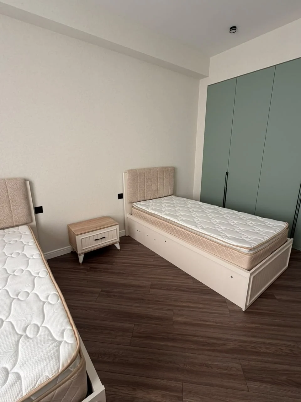 Kirayə 3 otaqlı Mənzil 158 m² Xətai r.