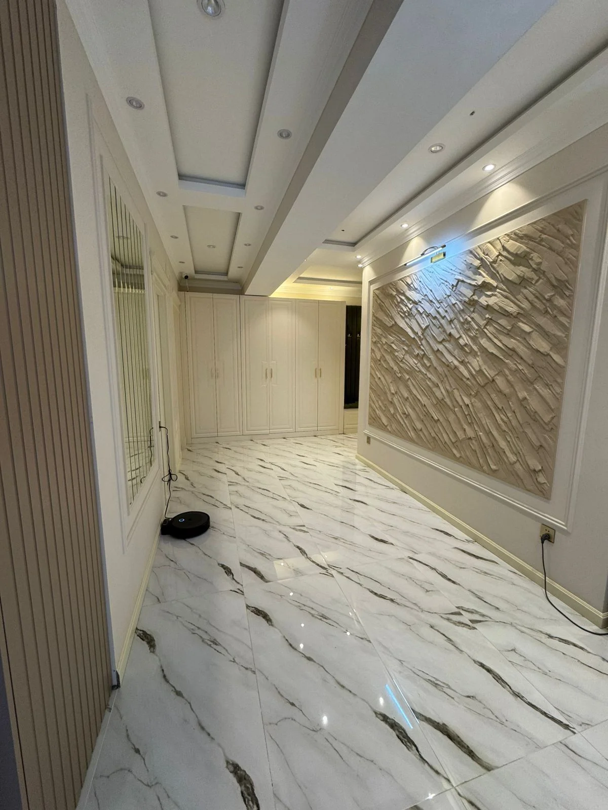 Kirayə 4 otaqlı Mənzil 140 m² Xətai r.