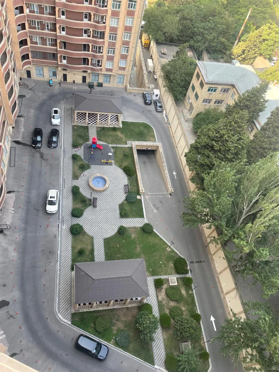 Kirayə 3 otaqlı Mənzil 170 m² Nəsimi r. Gənclik m. – şəkil 7