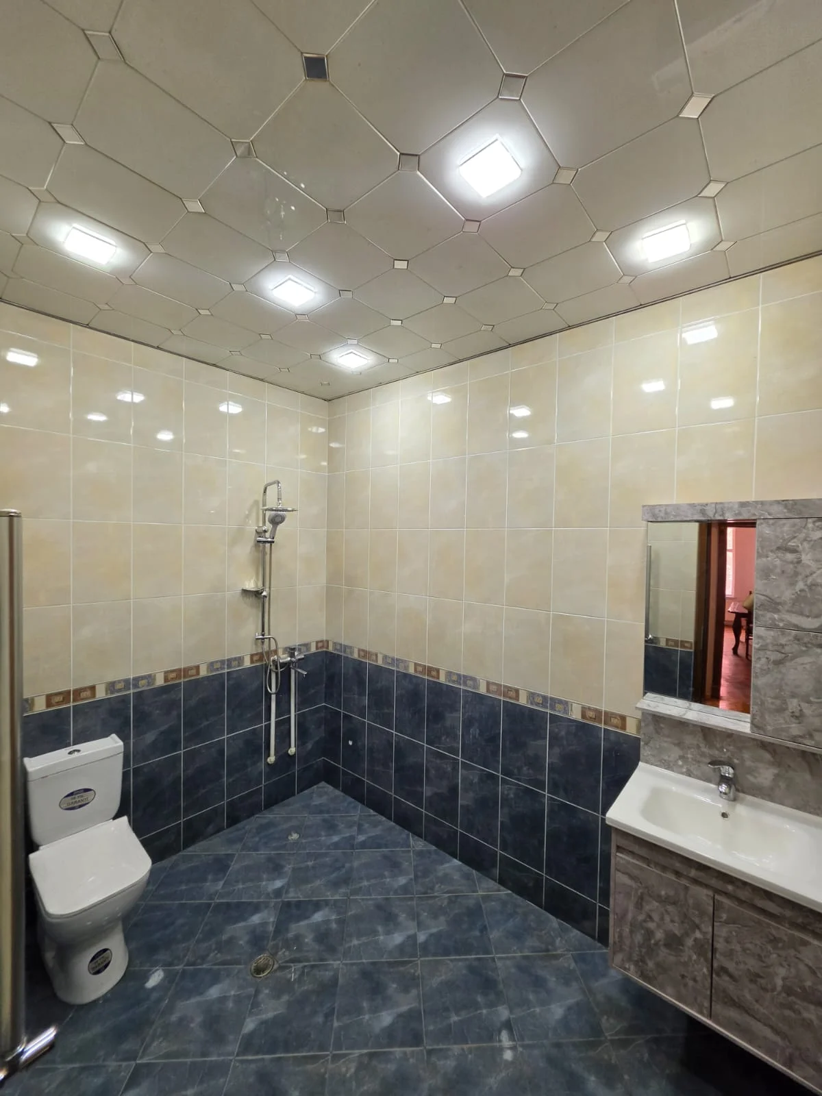 Kirayə 2 otaqlı Mənzil 95 m² Binəqədi r.