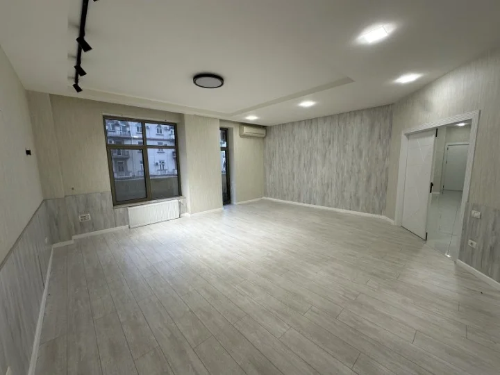 Kirayə 5 otaqlı Ofis 225 m² Yasamal r. Elmlər Akademiyası m. – şəkil 2