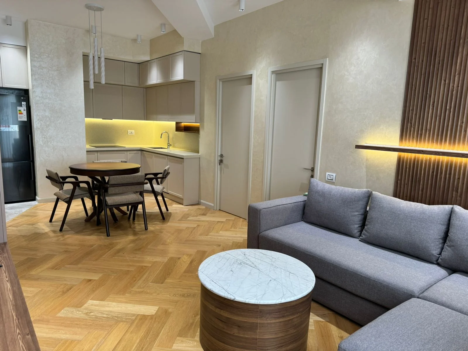 Kirayə 3 otaqlı Mənzil 90 m² Xətai r. Ağ şəhər q. – şəkil 5