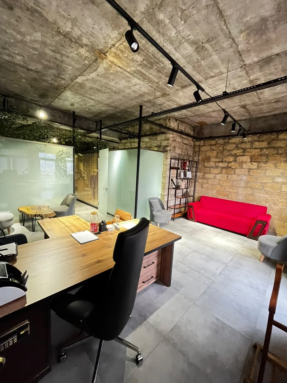 Kirayə 3 otaqlı Ofis 110 m² Xətai r.