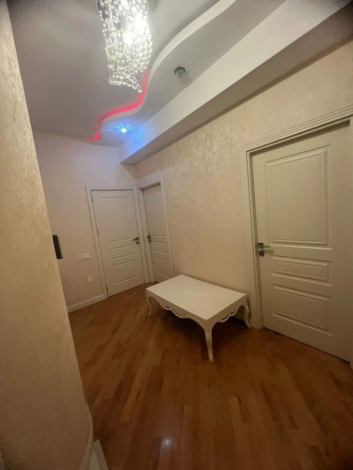 Kirayə 3 otaqlı Mənzil 86 m² Nərimanov r.