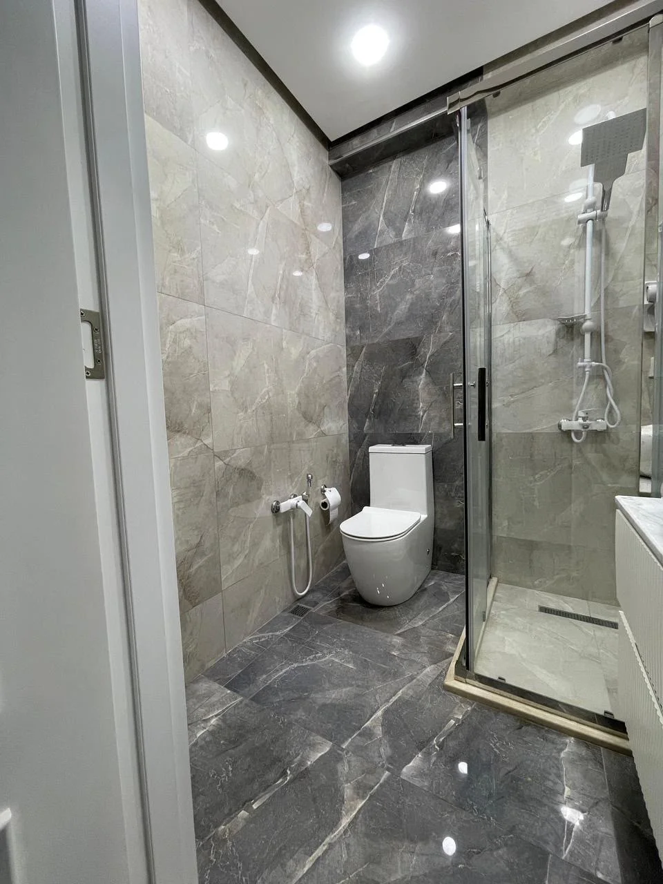 Kirayə 2 otaqlı Mənzil 70 m² Nərimanov r. – şəkil 11