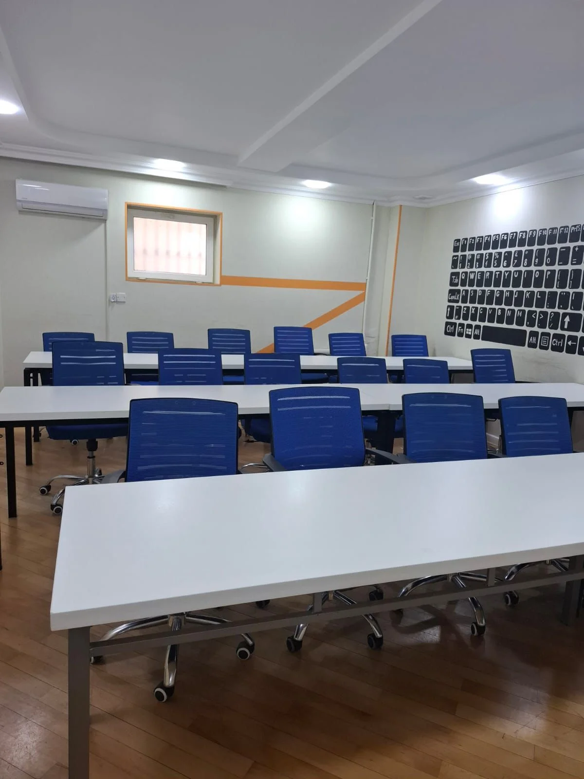 Kirayə 1 otaqlı Ofis 40 m² Yasamal r. Nizami m. – şəkil 3