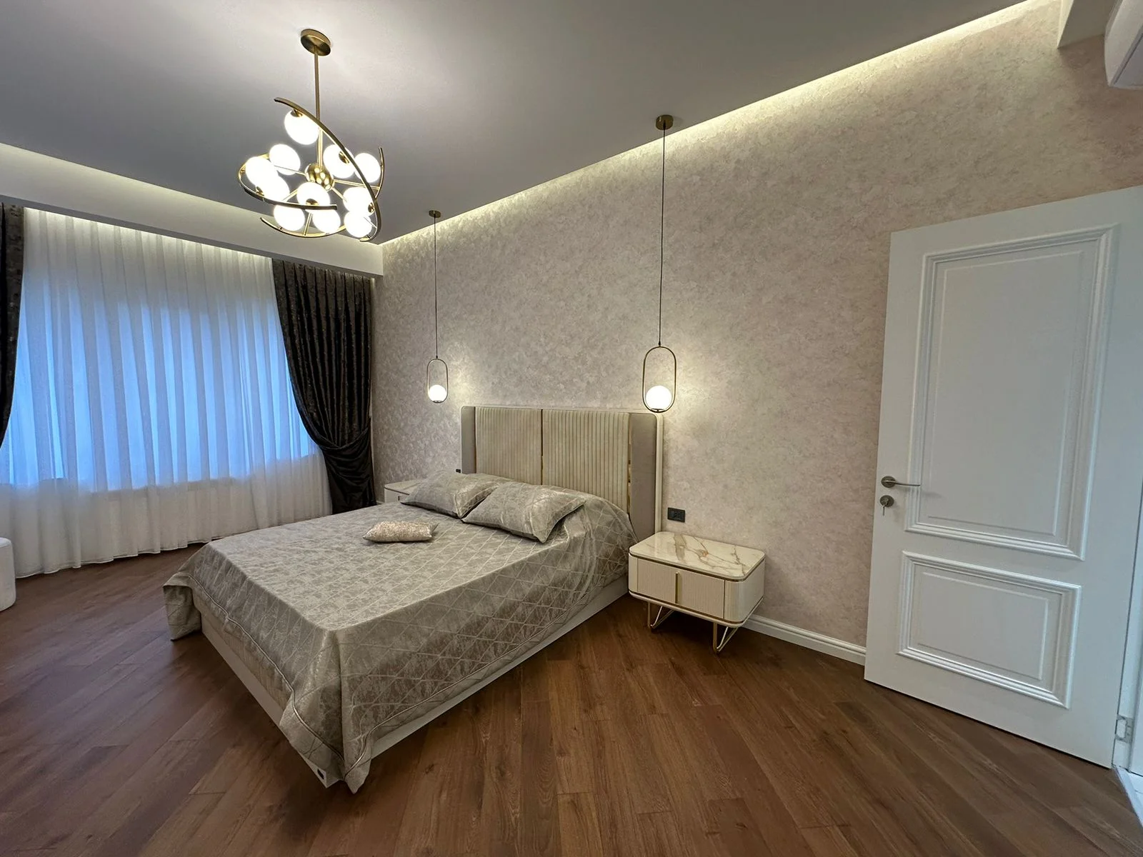 Kirayə 3 otaqlı Mənzil 120 m² Xətai r.