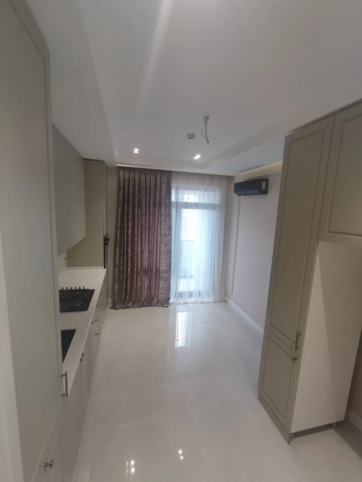 Kirayə 4 otaqlı Mənzil 129 m² Nərimanov r.