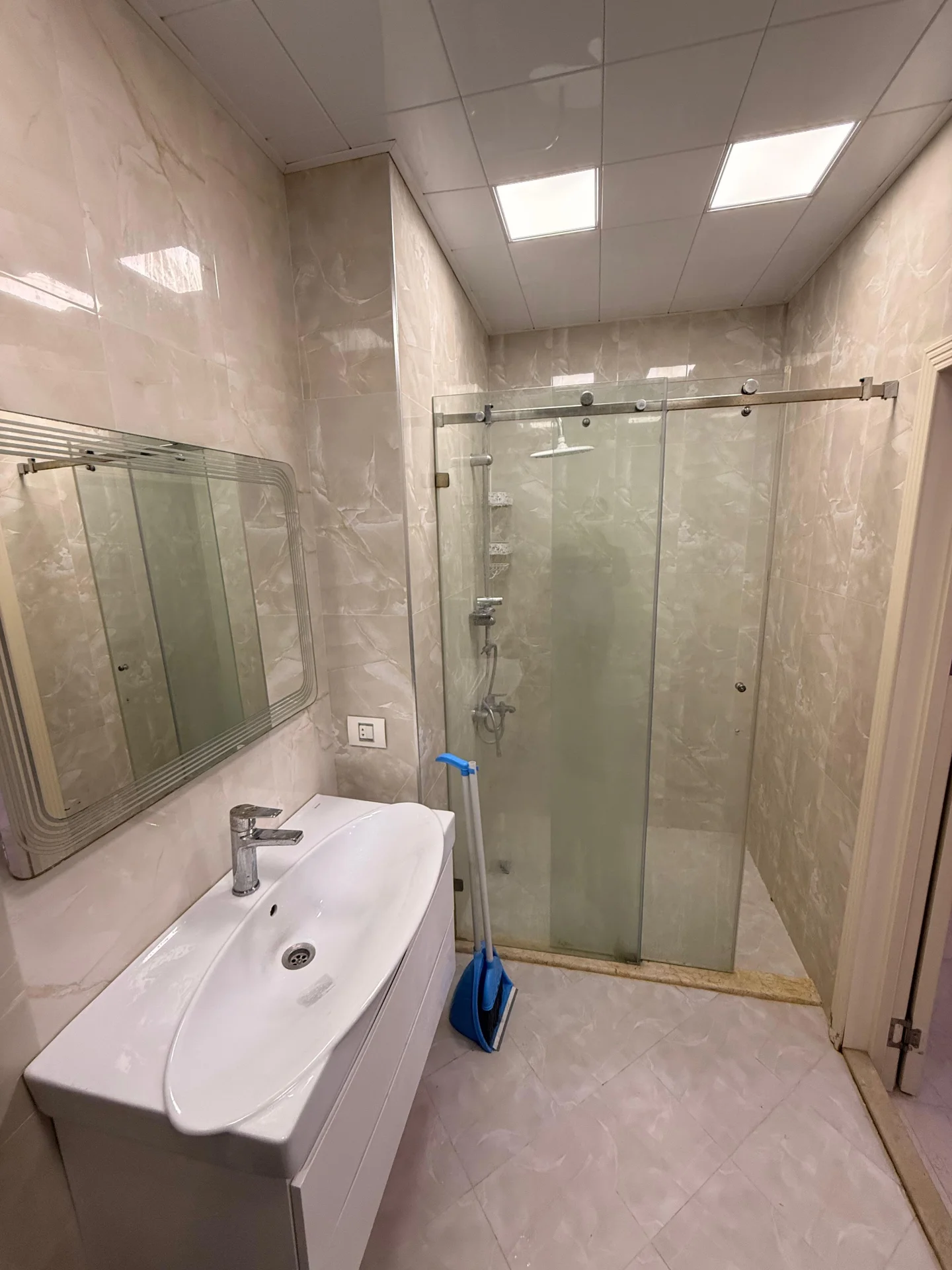 Kirayə 3 otaqlı Mənzil 90 m² Nəsimi r.