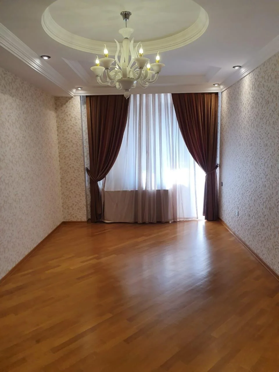 Kirayə 3 otaqlı Mənzil 288 m² Nəsimi r.
