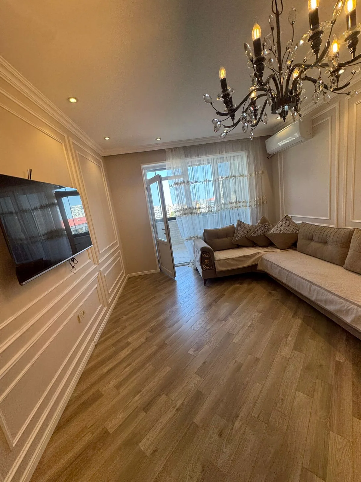 Kirayə 2 otaqlı Mənzil 80 m² Nəsimi r. – şəkil 1