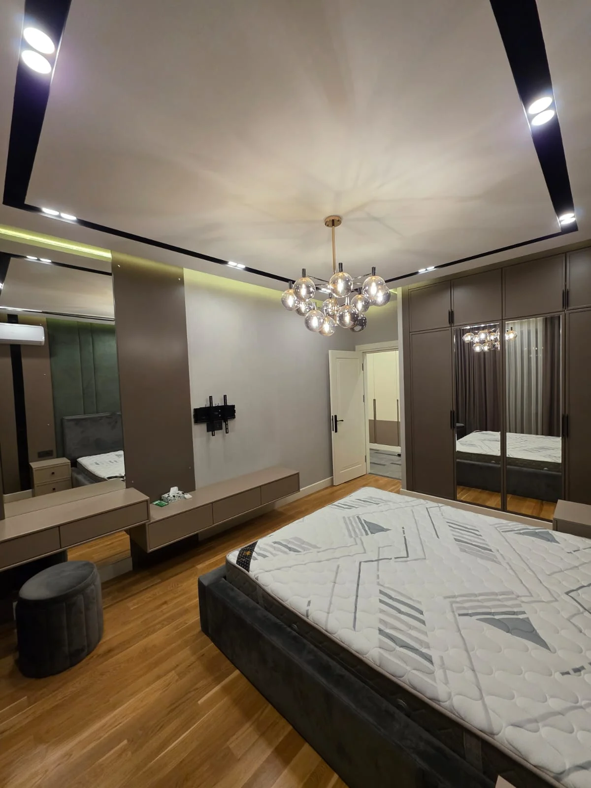 Kirayə 3 otaqlı Mənzil 105 m² Bakı – şəkil 9