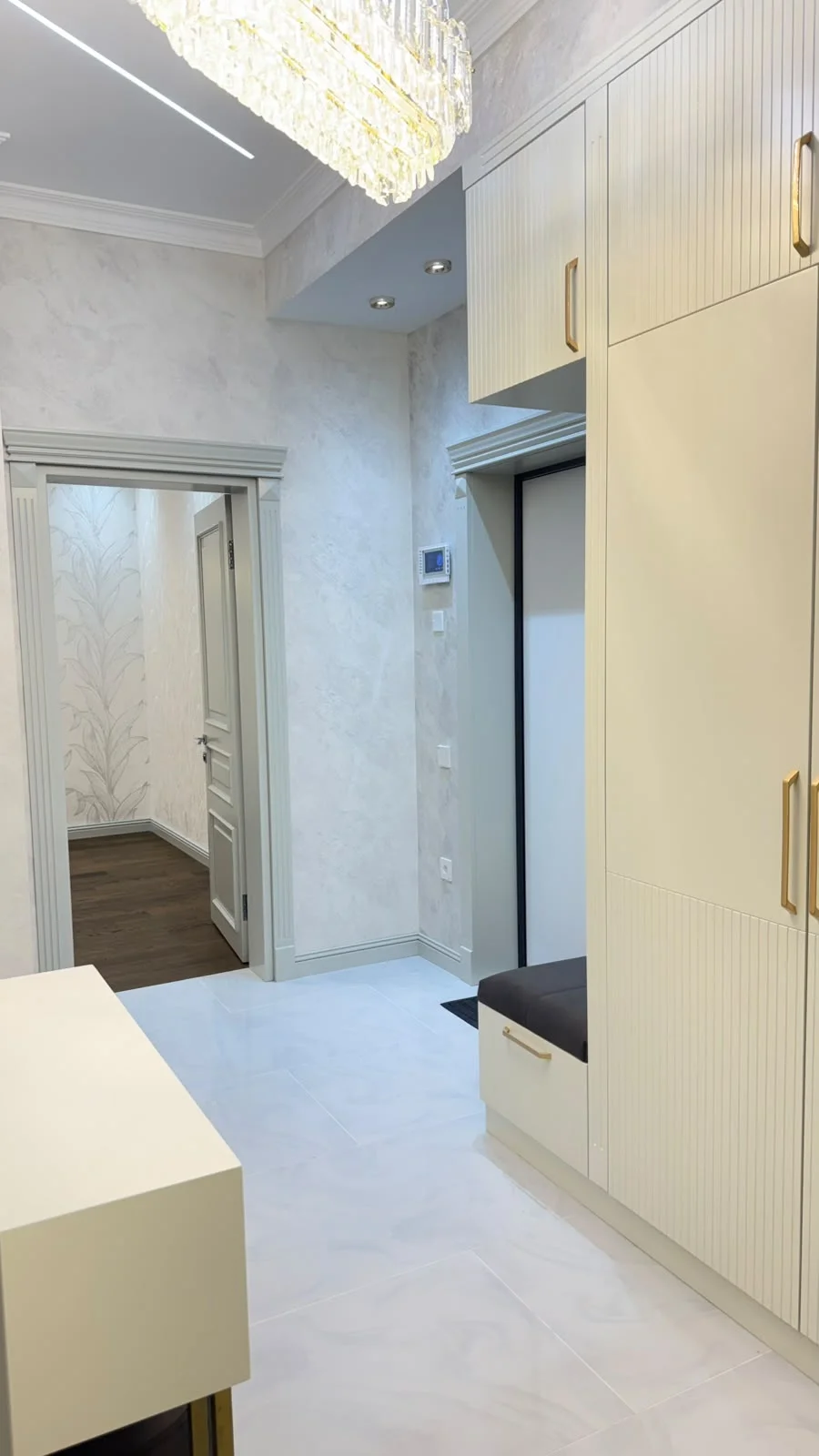 Kirayə 2 otaqlı Mənzil 80 m² Xətai r. Ağ şəhər q. – şəkil 10