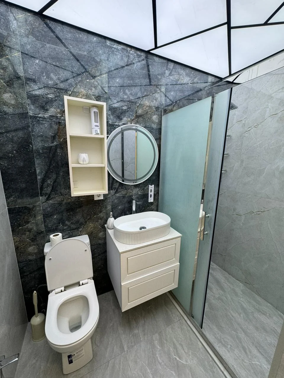Kirayə 2 otaqlı Mənzil 95 m² Nərimanov r.
