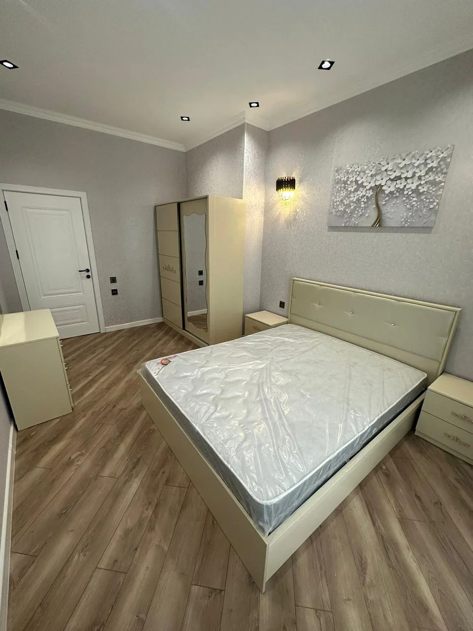 Kirayə 2 otaqlı Mənzil 76 m² Nərimanov r.
