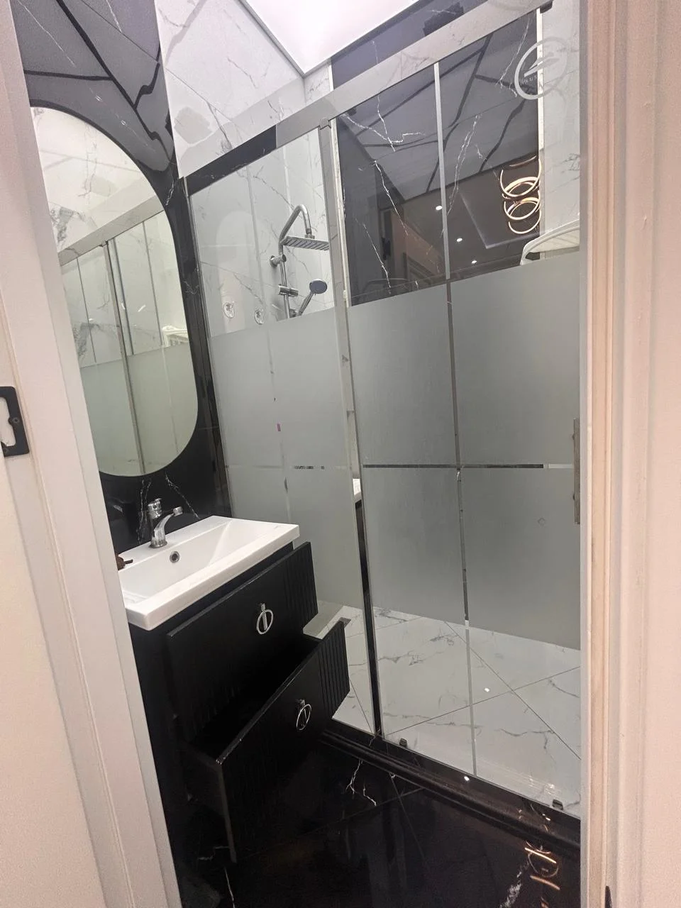 Kirayə 3 otaqlı Mənzil 125 m² Nəsimi r. 28 May m. – şəkil 16
