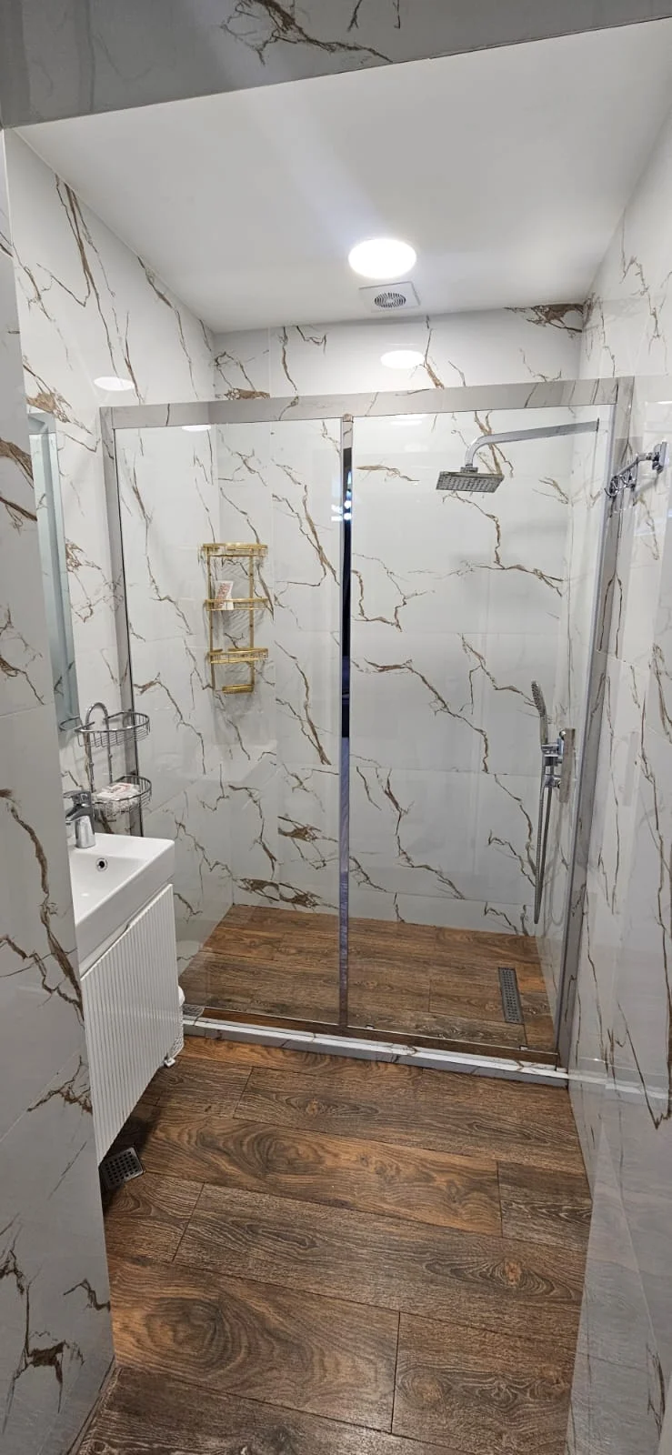 Kirayə 4 otaqlı Mənzil 180 m² Yasamal r.