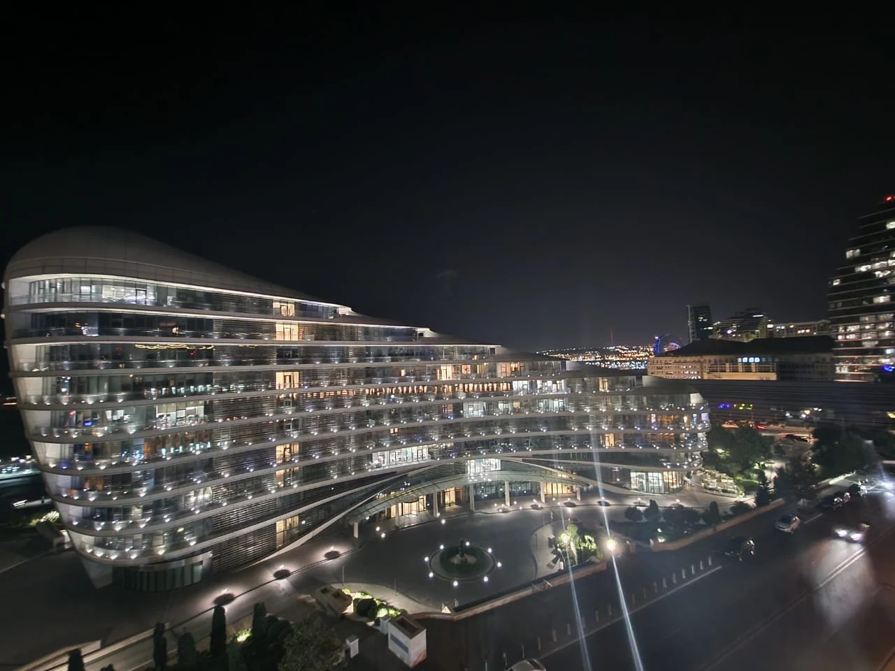 Kirayə 5 otaqlı Mənzil 200 m² Xətai r.