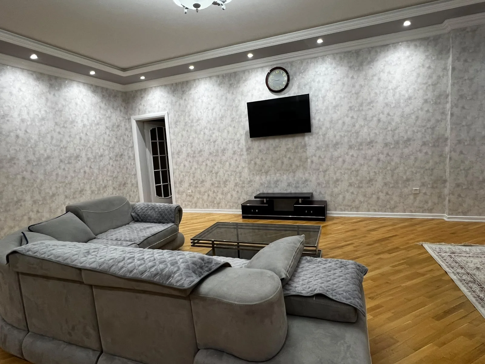 Kirayə 3 otaqlı Mənzil 145 m² Nəsimi r. 28 May m. – şəkil 4