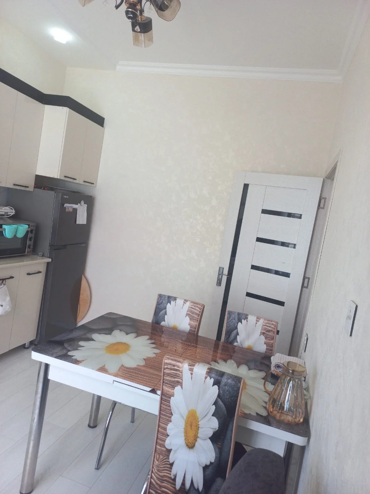 Hazır əşyalı yeni tikili həyət evi